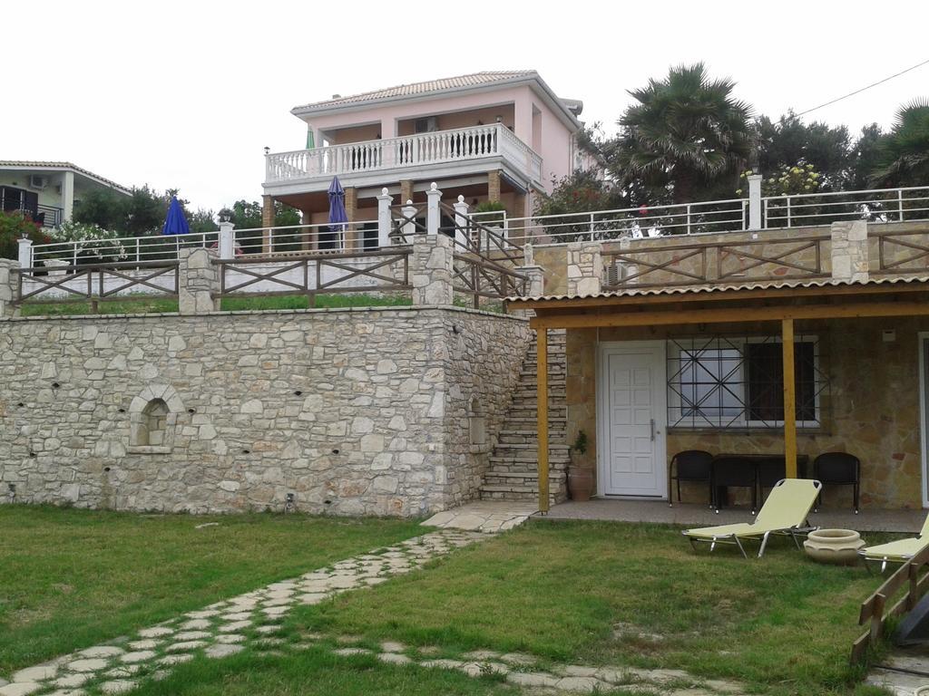 אליקס Laura Beach House מראה חיצוני תמונה