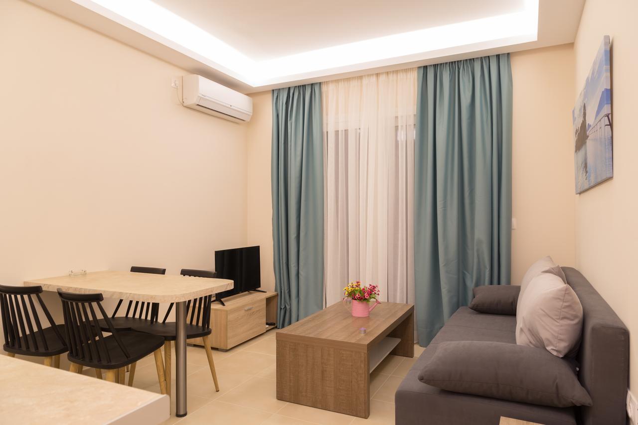 אליקס Laura Beach House מראה חיצוני תמונה