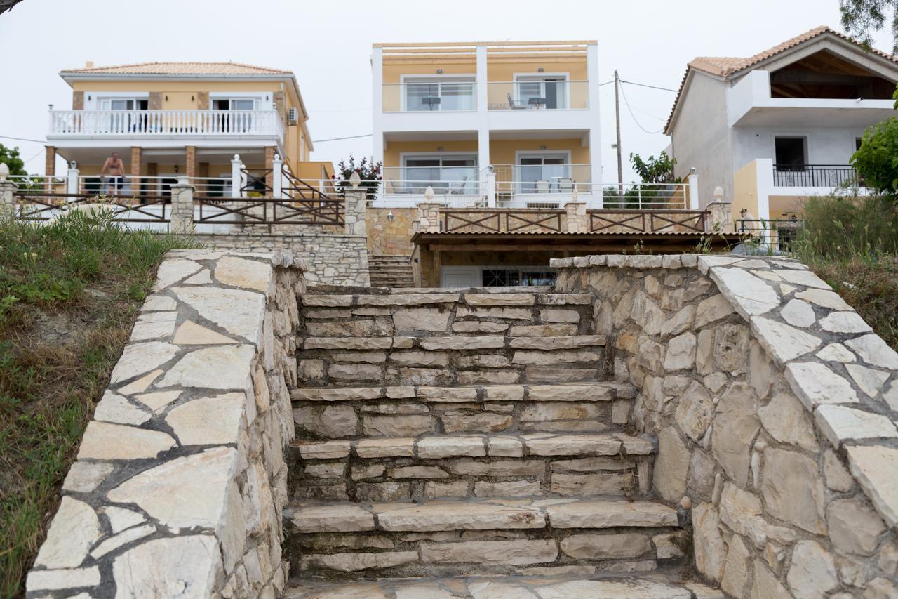 אליקס Laura Beach House מראה חיצוני תמונה