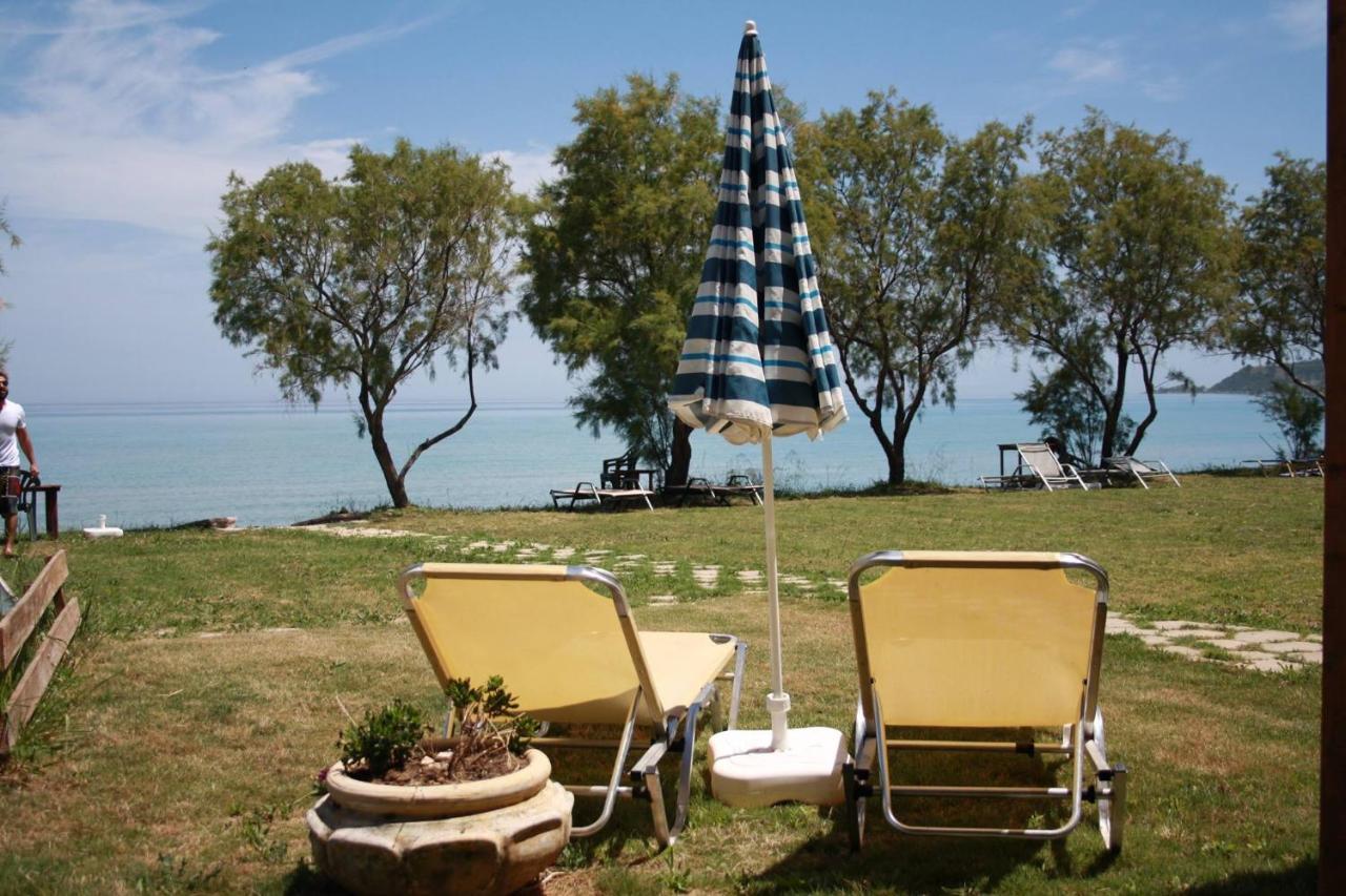 אליקס Laura Beach House מראה חיצוני תמונה