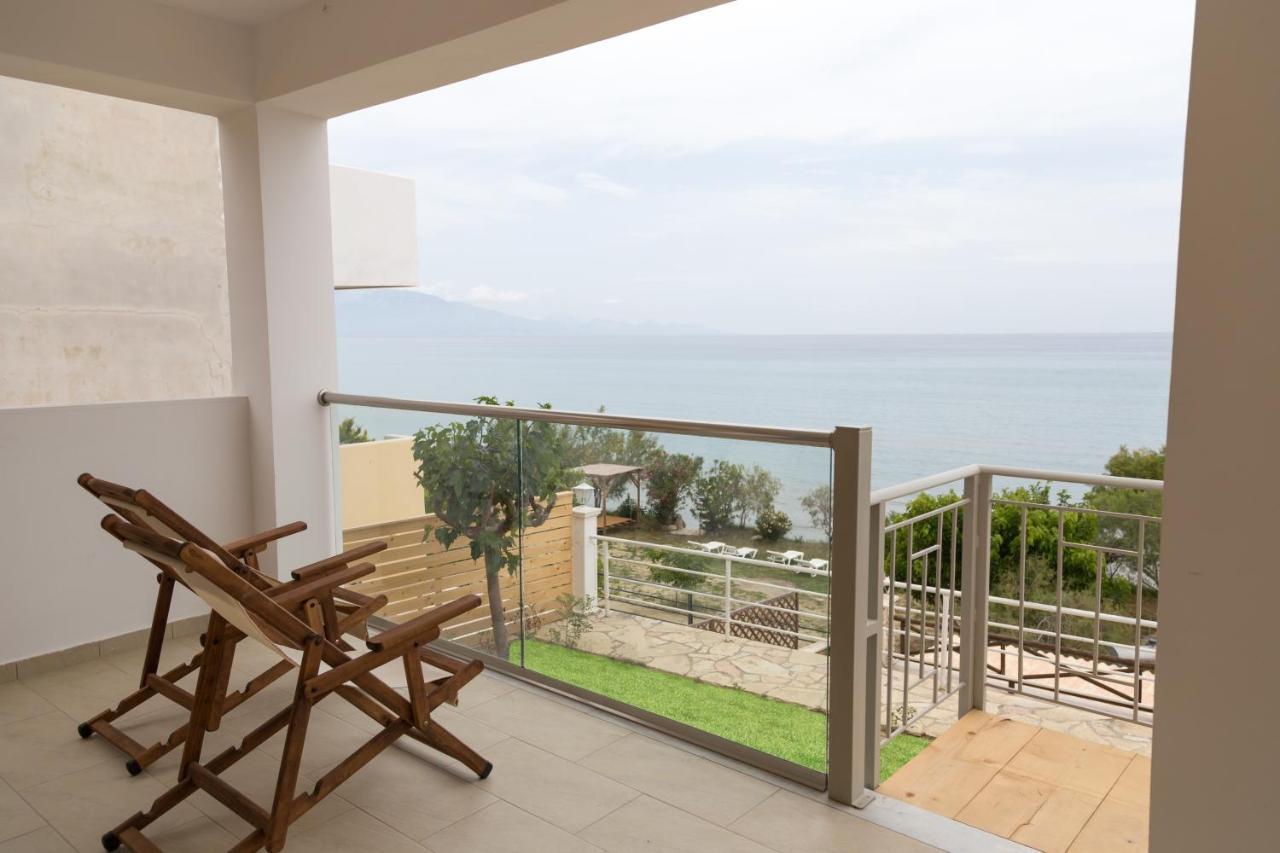 אליקס Laura Beach House מראה חיצוני תמונה
